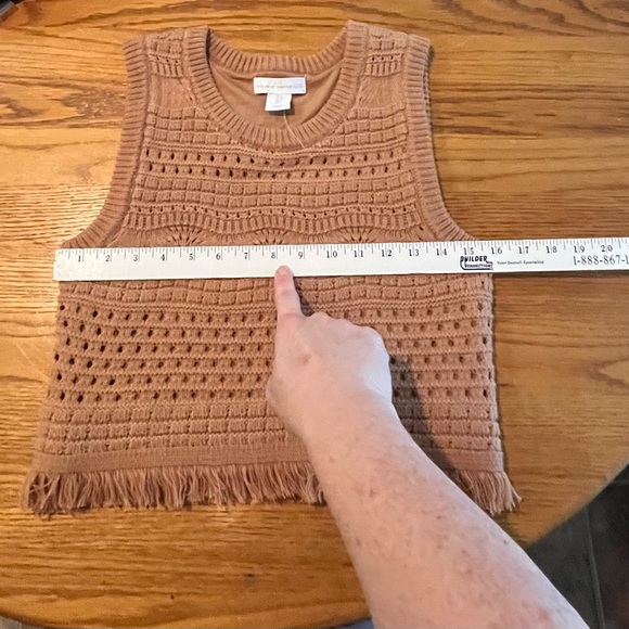 House of Harlow 1960 Two Piece Sleeveless Sweater Set - Picture 6 of 12